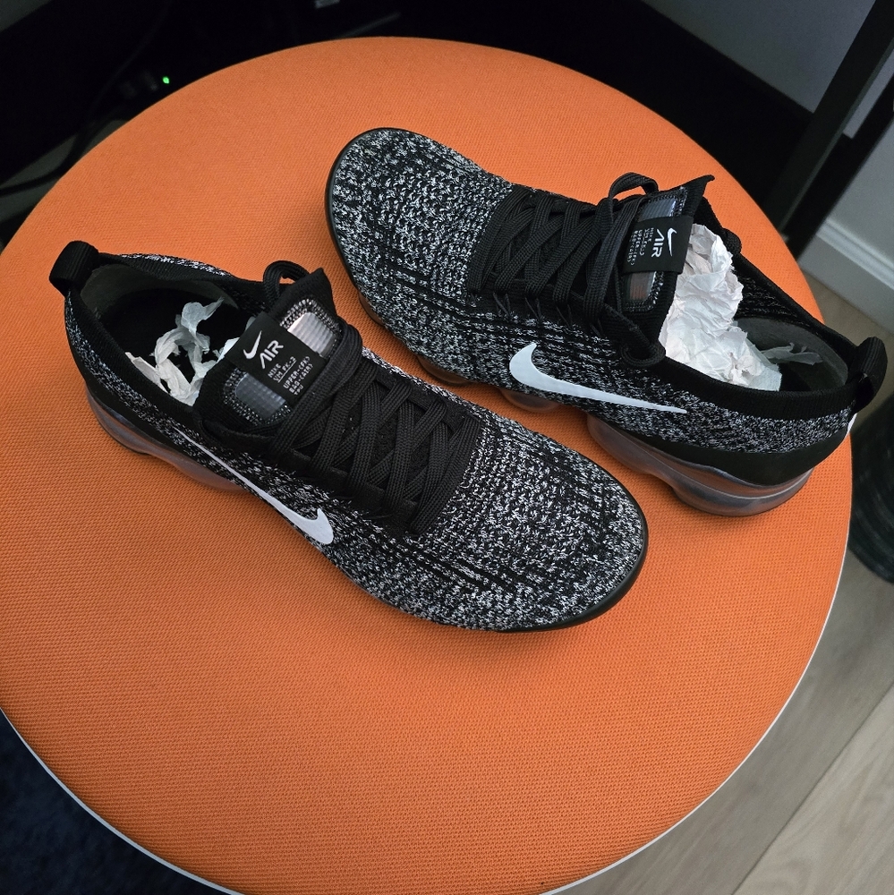 Nike air vapormax flynit 3 size 7 men